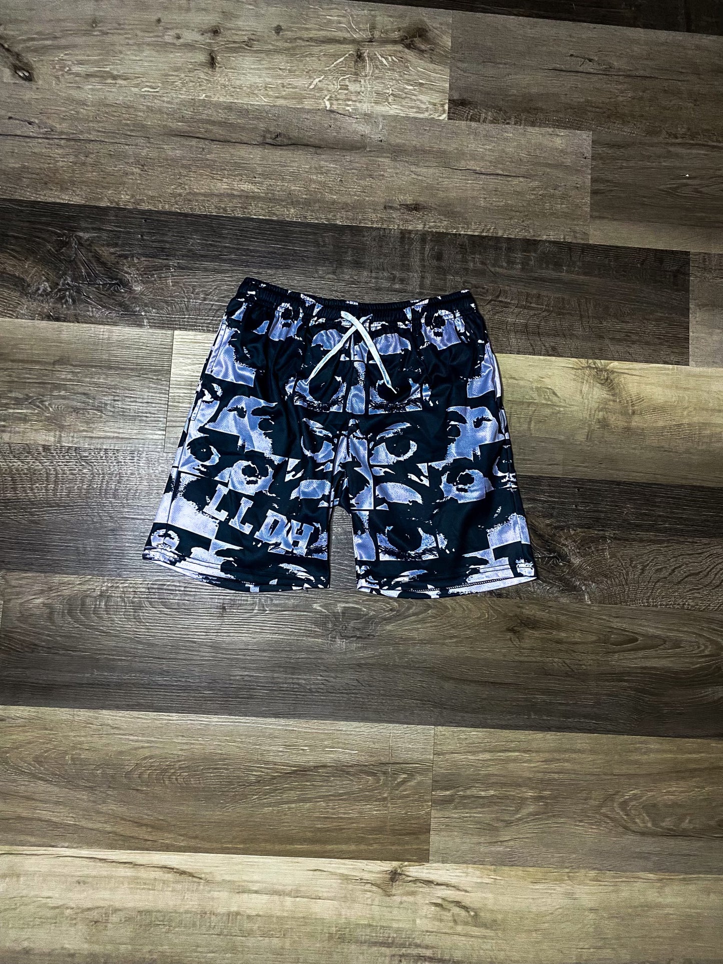 "PARANOIA" MESH SHORTS